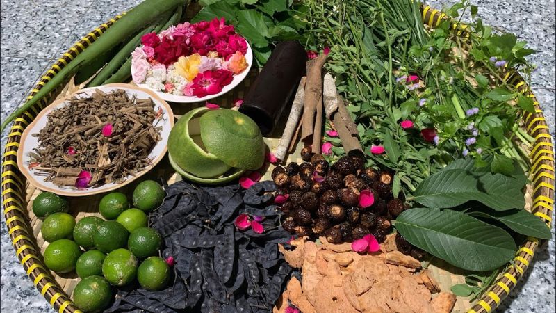 Cách chăm sóc tóc gãy rụng hiệu quả ngay tại nhà 3 Chọn sản phẩm tự nhiên để chăm sóc tóc gãy rụng